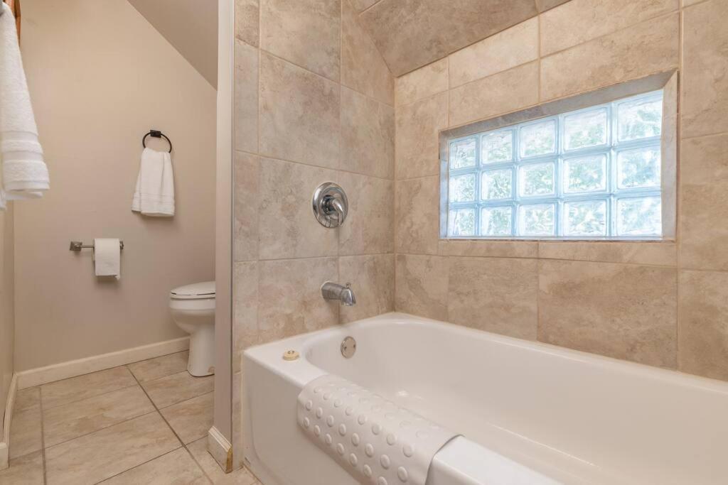 Entire House 3 Bedroom Twin Cities, Specious, Entire House, Ac سانت بول المظهر الخارجي الصورة